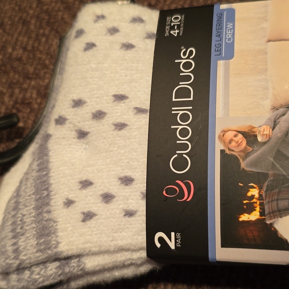 CUDDL DUDS BUNDLE OF 4 PAIRS OF CREW SOCKS FITS SHOE SIZE 4-10 - Picture 10 of 13